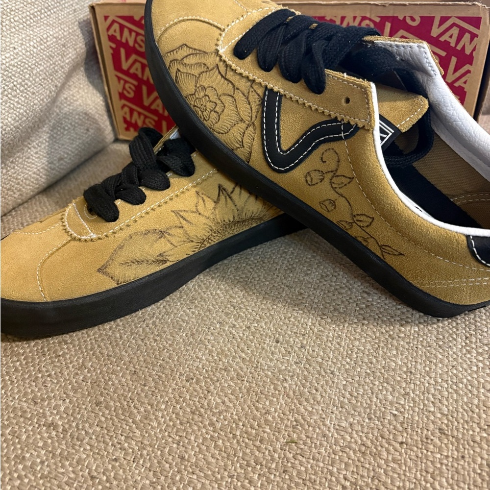 Van Tan and Black custom hand burned suede women’s size 9